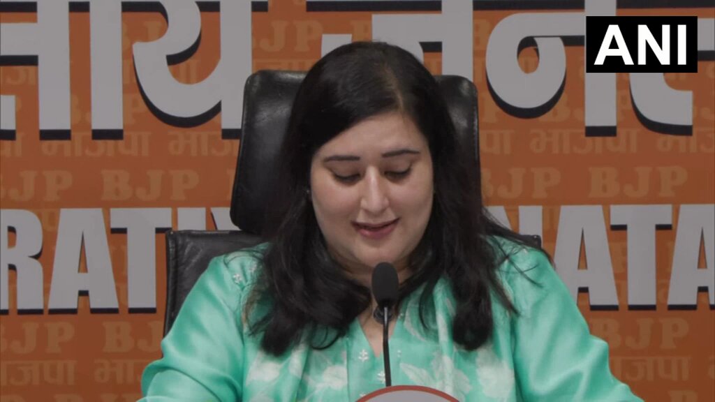 #WATCH | Delhi: BJP MP Bansuri Swaraj says, "The movement started by the CJP and other parties was said to be a student movement. The government's attitude towards this movement has been sensitive... The Delhi Police granted him (Abhijeet Dipke) permission at the airport itself... That permission was valid until 5 PM. But these protesters remained there. They organised a sit-in at Jantar Mantar for 21 days. The Delhi Police did not take any action to remove them. The government did not allow any negligence at its level, and as long as the protest remained peaceful, it allowed it to continue... On 20th July, they said 'Sansad Chalo'... Institutions have a value in a democracy... When the Parliament was surrounded without any permission, even then the Delhi Police showed restraint..."