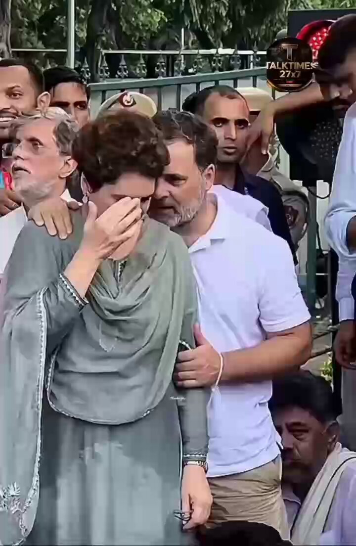 Unconditional Love &amp; Support. कितना प्यारा ये वीडियो है...🩷🩷 #RahulGandhi
