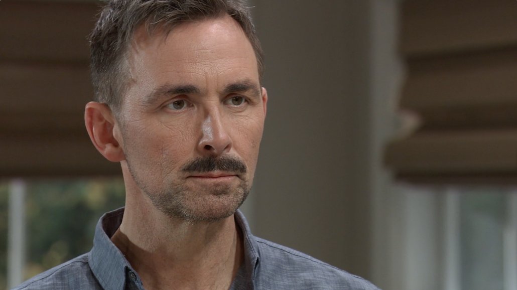 "What's to stop Brennan from killing you the second he gets the box?" #GH