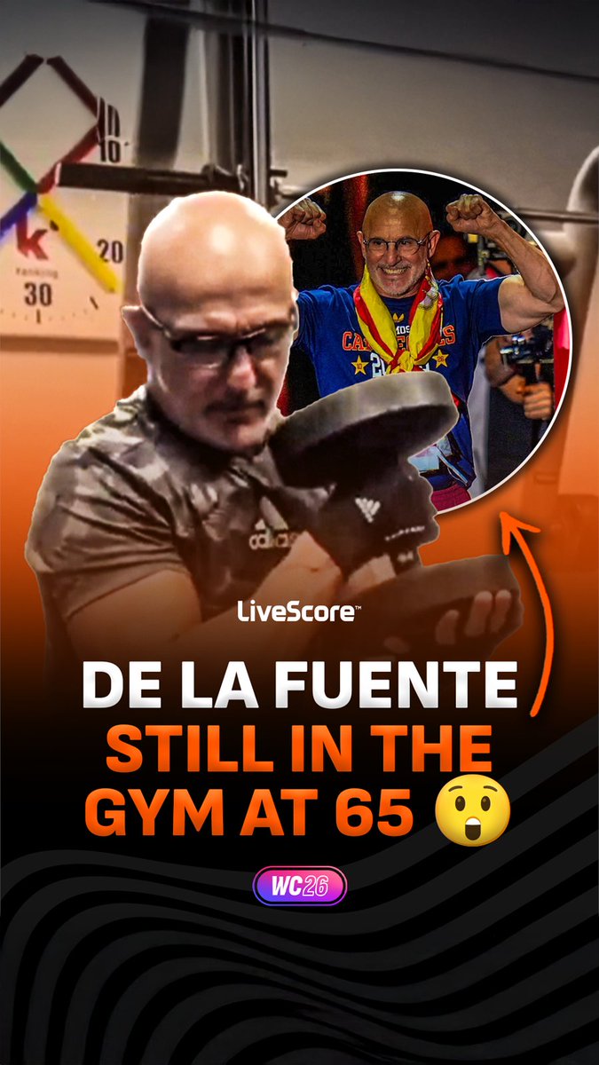 Spain manager Luis De La Fuente is still in incredible shape for 65 🇪🇸