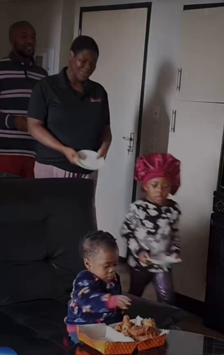 This is why you should always treat your kids right, you don’t know when tables will turn. 😂🤣😭