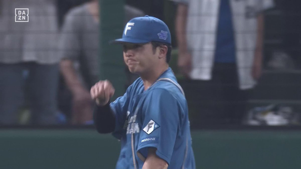 果敢にチャレンジ しっかり掴んだ 郡司裕也 ダイビングキャッチ ⚾️西武×日本ハム #lovefighters #だったらDAZN
