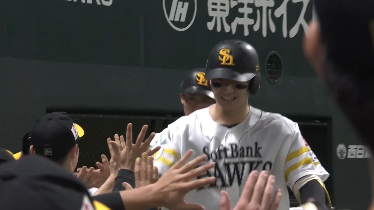 まだまだ止まらない！💪 えぐい打球が飛んでいく！🔥🔥 これでチーム1⃣9⃣得点！👀 福岡ソフトバンク 正木智也 選手の今シーズン第13号2ランホームラン！🌈 👇ライブ配信・見逃し配信を見る