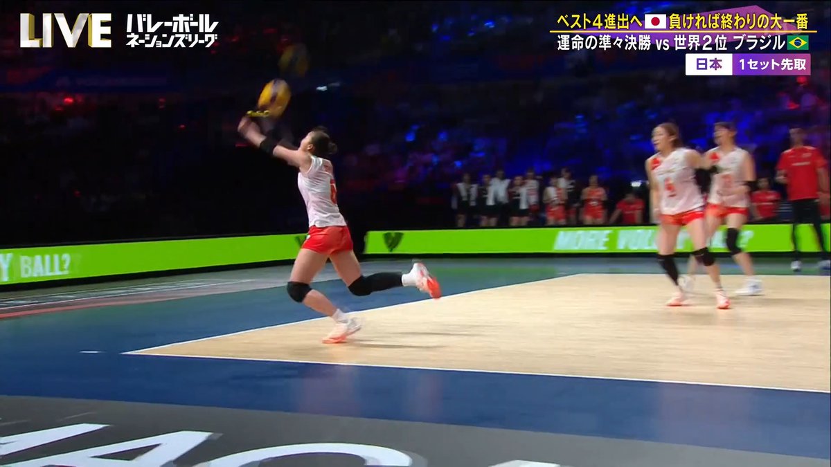 / #バレーボールネーションズリーグ ✨🎌 📺地上波TBS系列放送中📺 \ 【準々決勝】 🇯🇵日本 ㉖ ㉒ 1️⃣ 🇧🇷ブラジル ㉔ ㉕ 1️⃣ これぞニッポンの繋ぎ🇯🇵執念の粘り🔥 しかしブラジルが勝ち切り🇧🇷第2セット奪取💥
