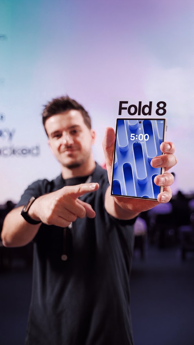 Samsung Galaxy Z Fold 8 – 5 Things BEFORE Buying! ✅ Widest fold yet ✅ Same 3000 nits display as the Ultra ✅ Same Snapdragon 8 Elite Gen 5 chip ✅ 50MP main + 50MP ultrawide (no 3x telephoto) ✅ £1699 - £200 less than the Ultra Samsung Electronics Samsung ElectronicsUK #ZFold8