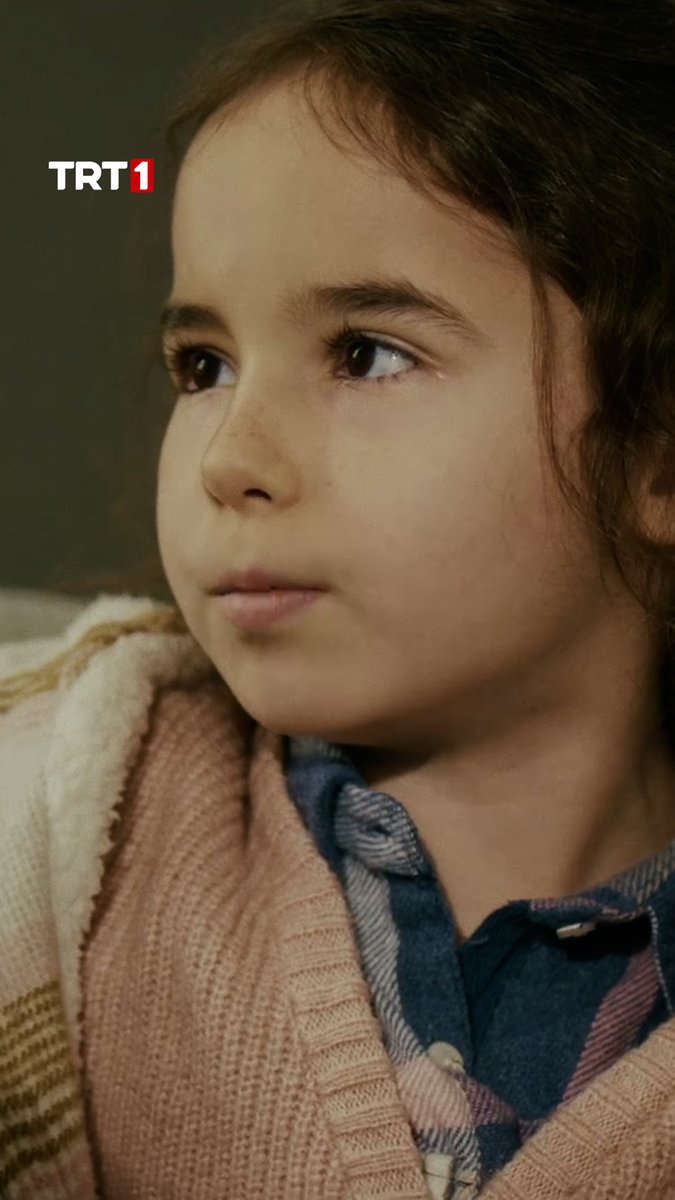 “Annem öldü, biliyor musun abi?” 😔 #TaşacakBuDeniz Taşacak Bu Deniz