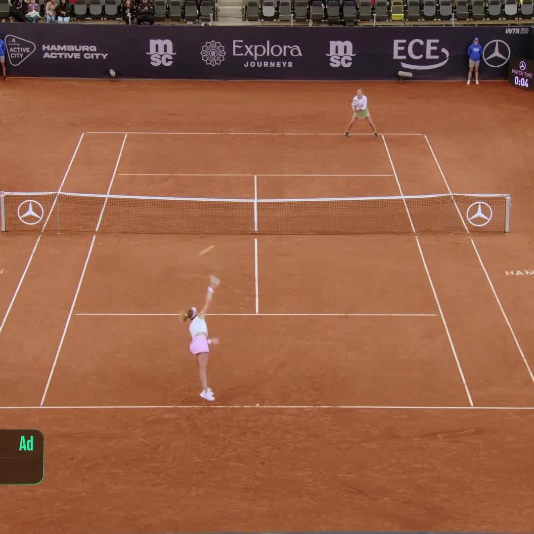 Stunning play by Paula Badosa to fend off a break point 👏 Our BetMGM 🦁 shot of the day 🌟 #MSCHamburgLadiesOpen