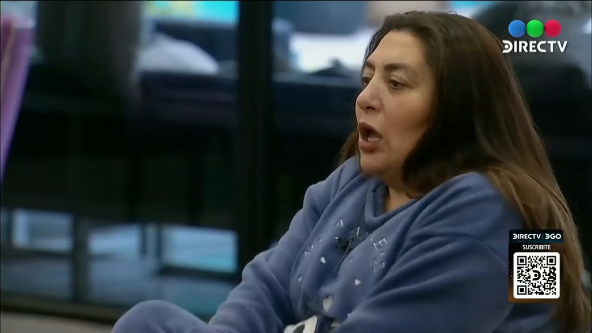 Me encanta que Pincoya la reconocio a Daniela y se ponen hablar de esa entrada de GH Chile #GranHermano