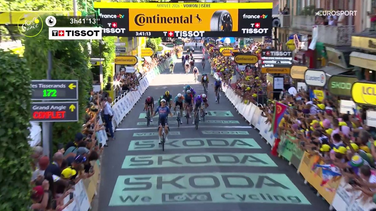 MVDP + PHILIPSEN = 𝐌𝐀𝐒𝐓𝐄𝐑𝐂𝐋𝐀𝐒𝐒 🔥 En un ETAPÓN con mucho sabor a clásica, Jasper Philipsen se lleva la victoria con la ayuda de un apoteósico Mathieu van der Poel y da un gran paso adelante en la pelea por el maillot verde #TDF2026 | #LaCasaDelCiclismo