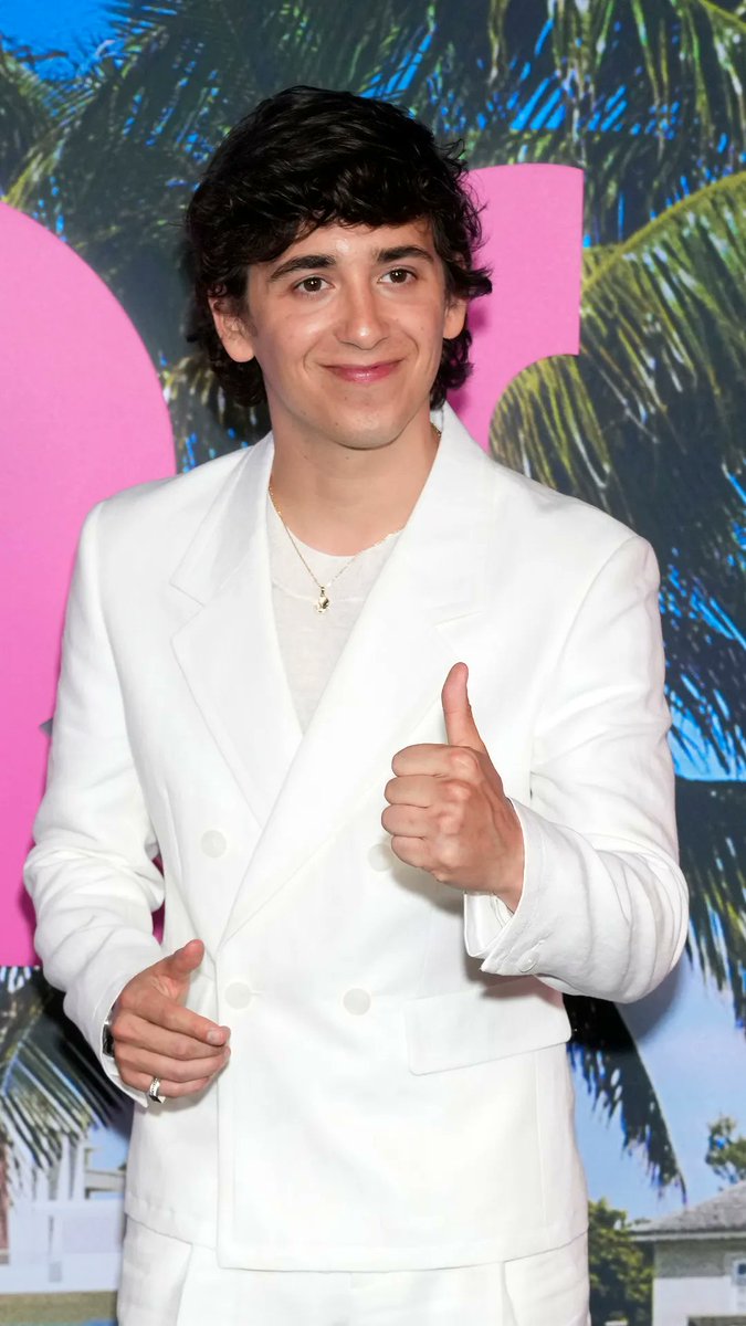 Marcello Hernández explains why he and the crew worried about pal Ben Marshall on the Miami set of their new Netflix comedy "72 Hours." #MarcelloHernández #BenMarshall #KamPatterson #72Hours