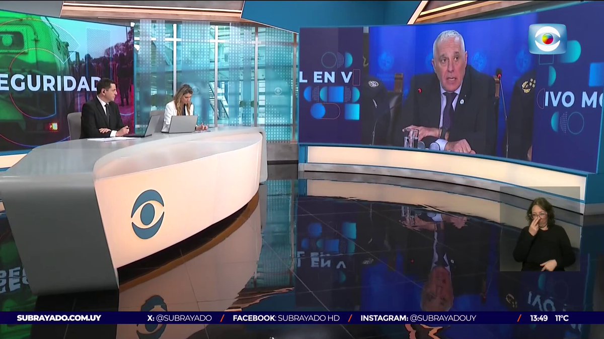 El ministro del Interior Carlos Negro en conferencia de prensa al finalizar la reunión del comando ampliado de la Policía. Tras aumento de homicidios en el último trimestre, anuncia acciones focalizadas en las zonas de mayor violencia de Montevideo y el área metropolitana.