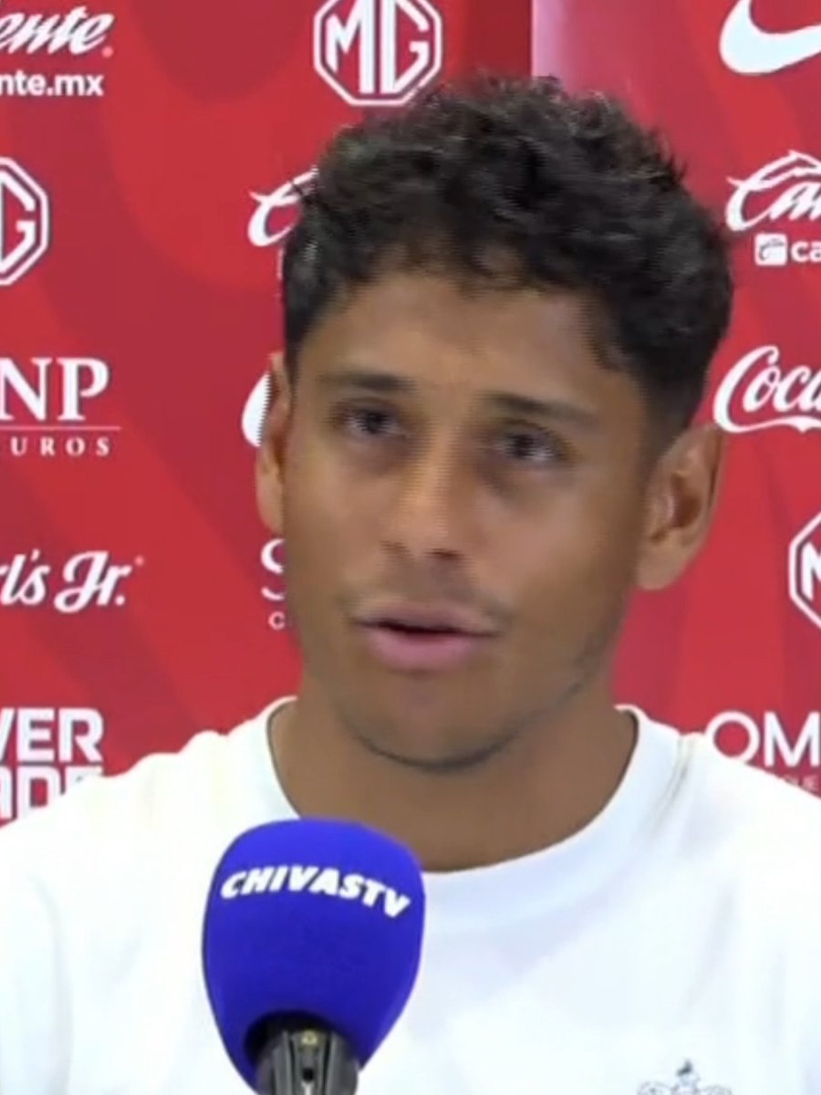 "TENEMOS QUE SER CAMPEONES". 🔥 Luis Romo sabe que en Chivas ya no piensan en otra cosa.