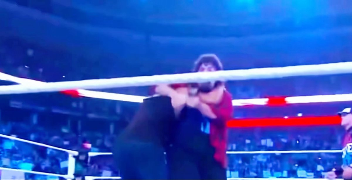 WHEN THE ROCK DESTROYED MICK FOLEY SO FAST HE DIDN’T EVEN LET HIS THEME MUSIC FINISH PLAYING 💀