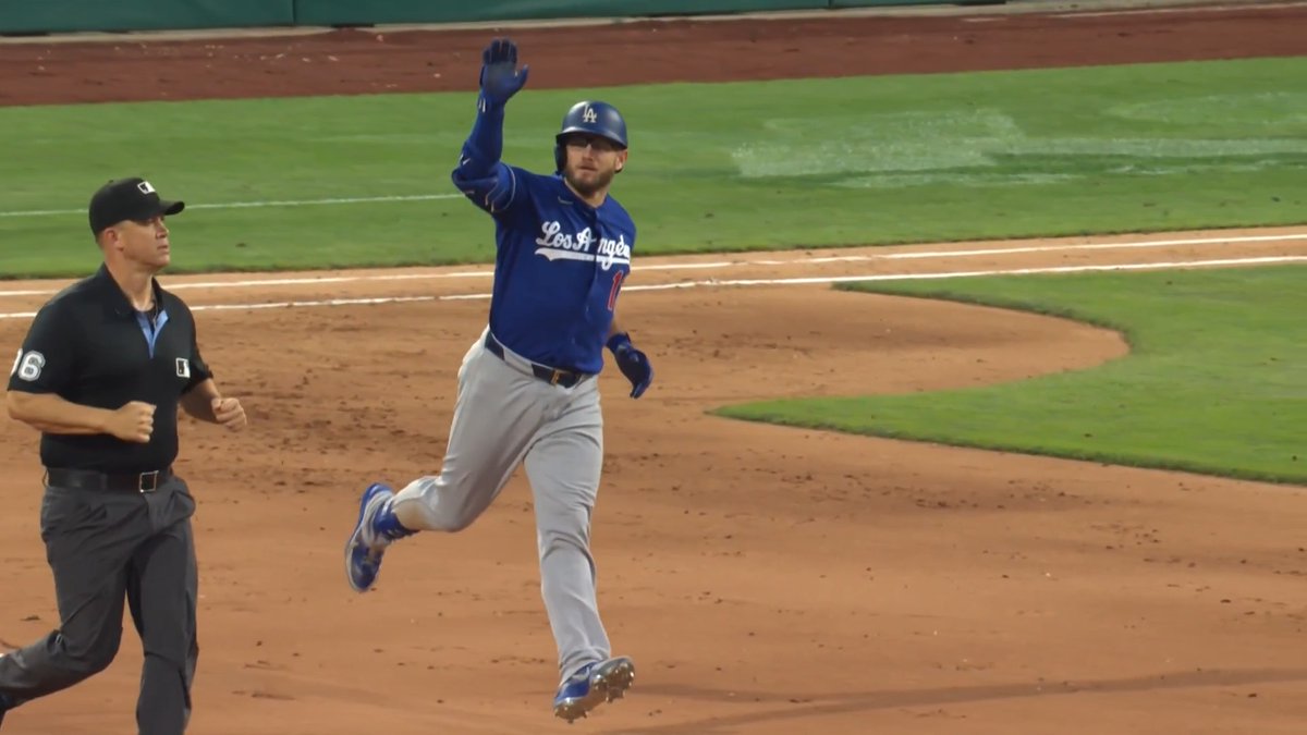 Max Muncy has hit 229 homers with the Los Angeles Dodgers, passing Ron Cey for 2nd-most in LA Dodgers history 👏