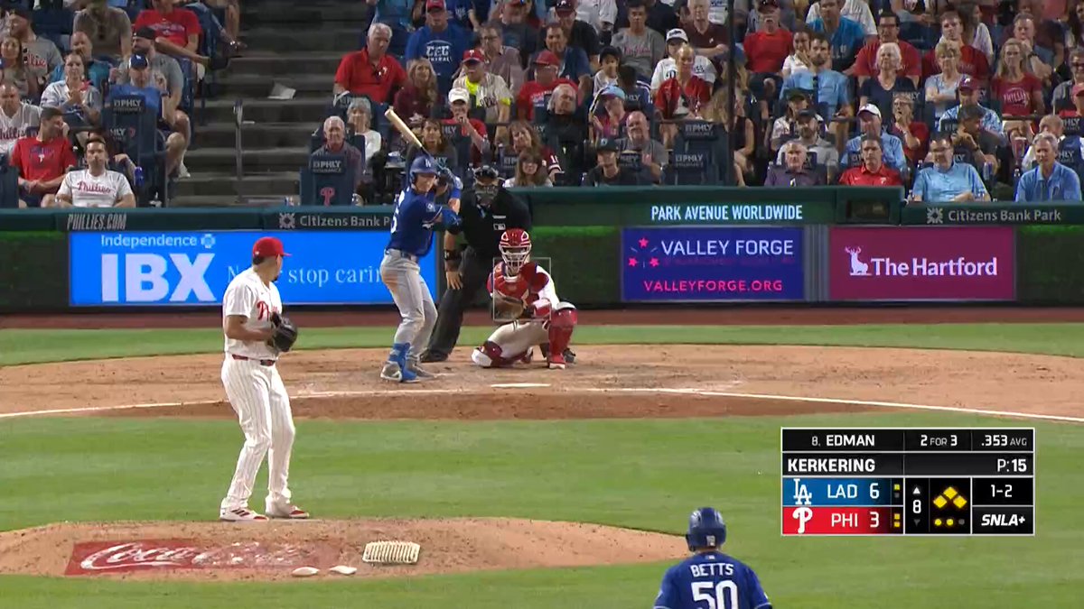 Tommy Edman clears the bases with a triple!