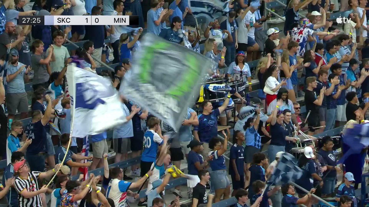 Dejan Joveljić with the finish from close range and Sporting Kansas City take the lead 💪