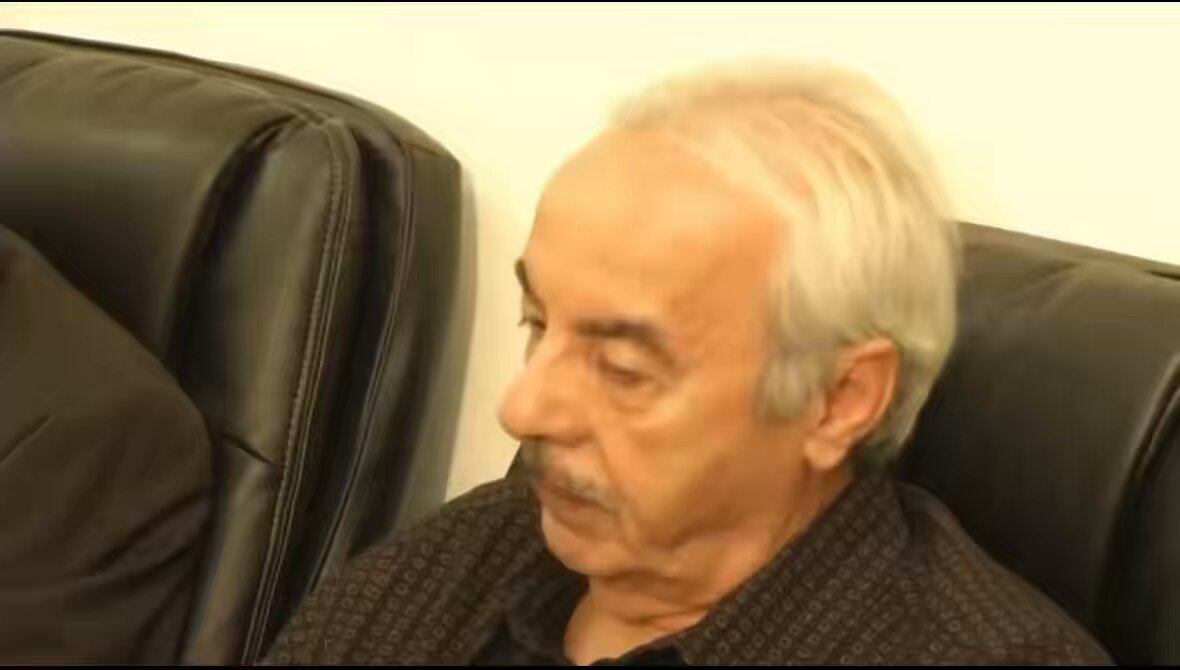 الدعوجي (نزار حيدر) في أيام المعارضة التي جلبت لنا الخزي و العار و أراذل القوم في مقطع الفيديو يظهر الذيل الخانع (نجم الجبوري)