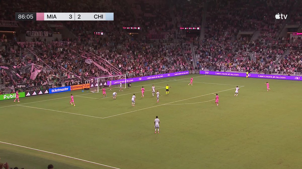 20-YEAR-OLD PRESTON PLAMBECK MIGHT'VE JUST WON IT FOR MIAMI The hometown kid's first-ever goal in MLS. 😱
