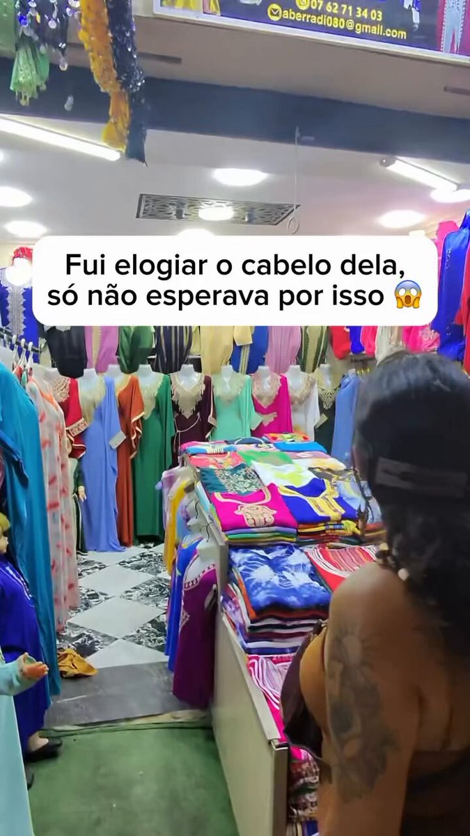 eu chamaria isso de caos linguístico de alto padrão kkkkkkkkk