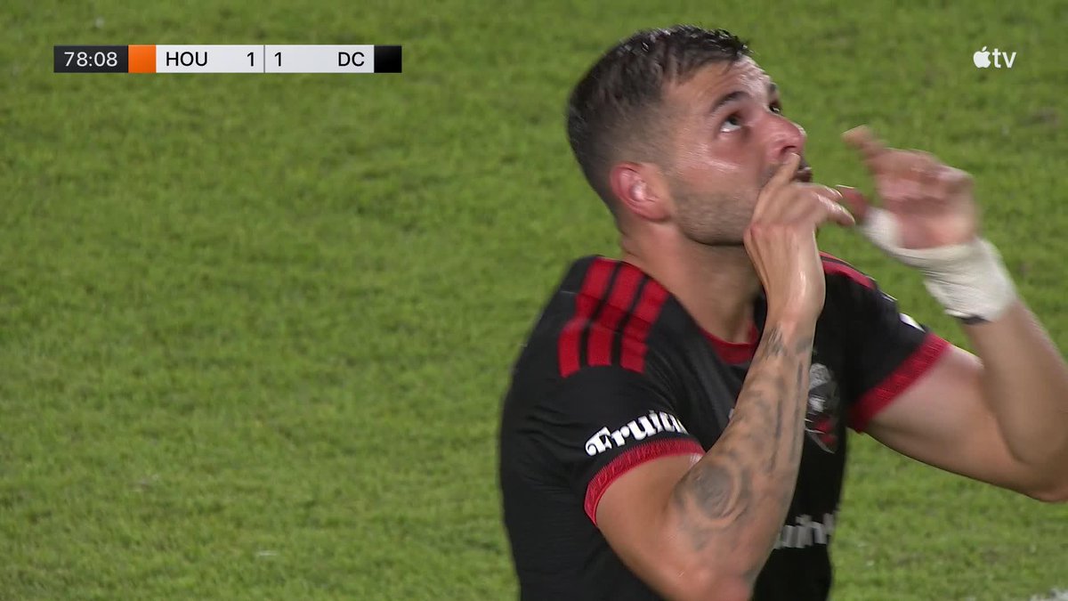 Tai Baribo levels it for D.C. United!