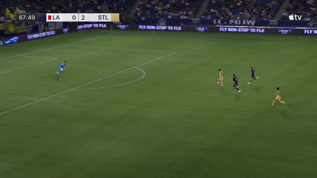Simon Becher with the cool finish and St Louis CITY SC extends the lead 💪