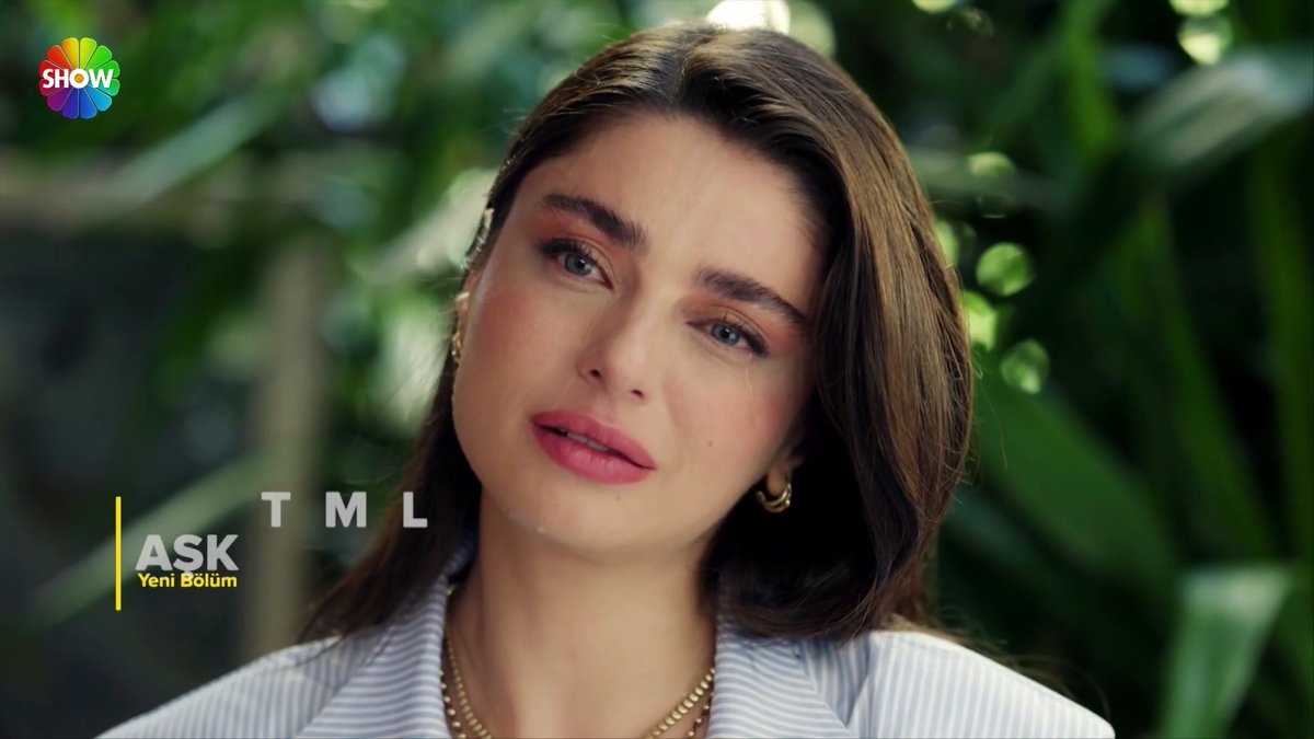 Defne, geri dönüşü olmayan bir kararın eşiğine geliyor! #MuhtemelAşk yeni bölümüyle bu akşam 20.00'de Show TV'de💖 Muhtemel Aşk