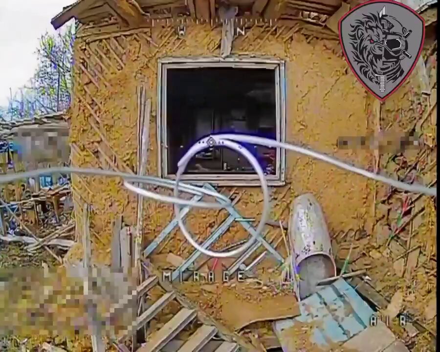 Dron savaşları artık gerçek bir korku filmi gibi, arkaya gerilim müziği koy al sana korku filmi.