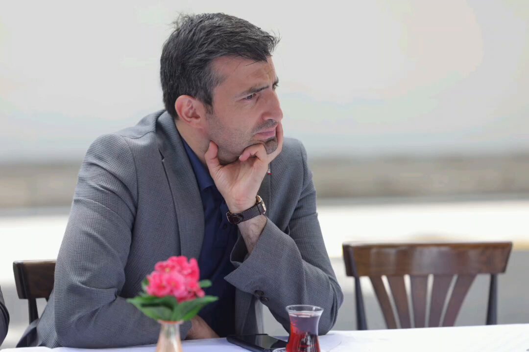 “Ticaretle uğraşın ve cesur olun. Çünkü rızkın onda dokuzu ticaret ve cesarettedir.” Hz. Muhammed (s.a.v)