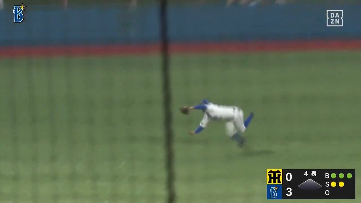 圧倒的な守備範囲 森敬斗 中堅で攻守 ヒット性の当たりをダイビングキャッチ ⚾️DeNA×阪神(ファーム) #イージースポーツ #baystars #だったらDAZN
