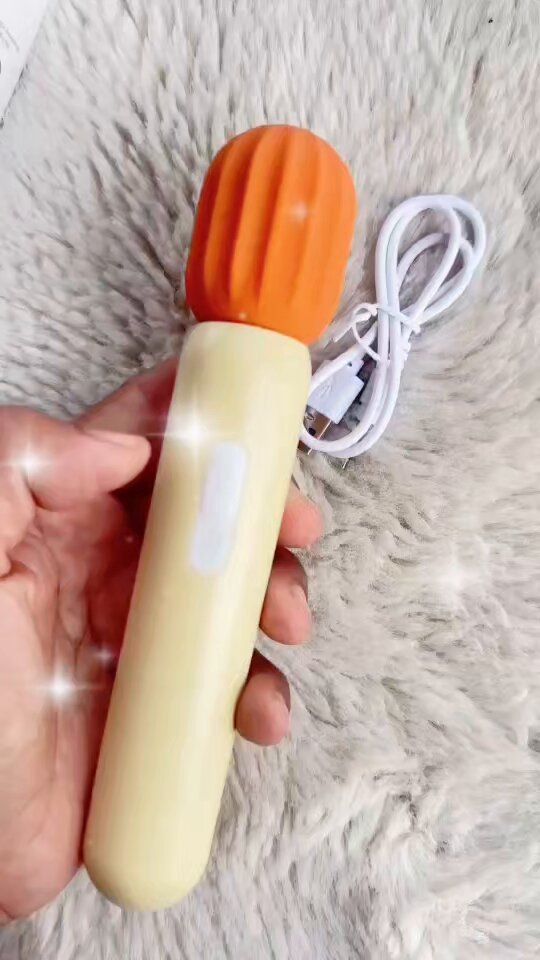 #Sextoy เครื่องนวด AV น้องส้มยูสุ สีส้มน่ารัก ขนาดกระทัดรัดกระชับมือ สั่นแรง ปรับสั่นได้ 10 ระดับ ชาร์จแบต ใช้งานง่าย 🍊🍊🍊 ขนาด : กว้าง 3.5 ซม. ยาว 18 ซม. ✨ ราคา 499 บาท ✨ ค่าส่งเอกชน 40 บาท #ของเล่นผู้ใหญ่ #เซ็กส์ทอย #ร้านแมวเหมียว #meaw_secretshop