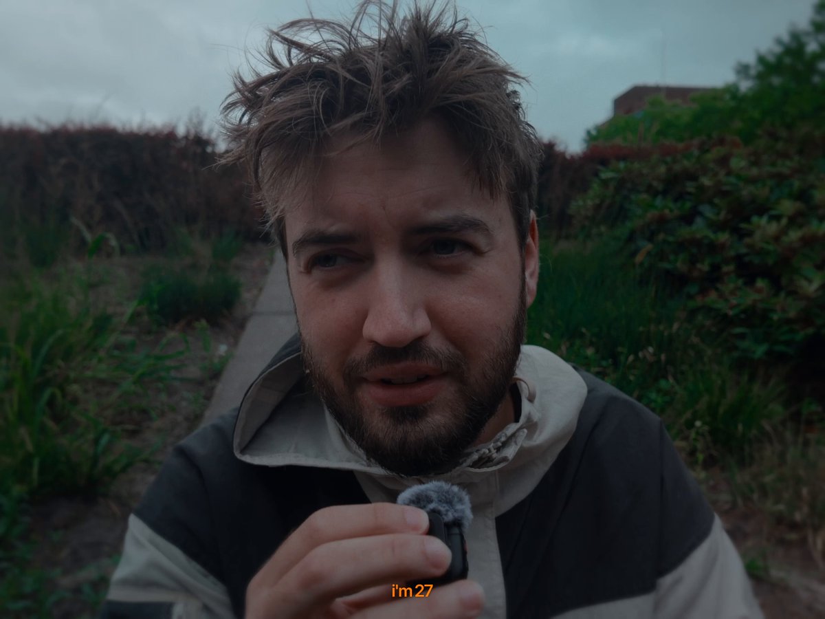 Hello World 👋 At 26, I was told I might have cancer. Now I'm healthy, I decided to change my life: • Interviewed with Anthropic (unsuccessful). • So, leaving my six figure swe job in London. • All in. Build startups. Travel the world. My app just hit $6.8k/m. I'll hit $10k/m in a few weeks. This is who I am & this is where I'm going.