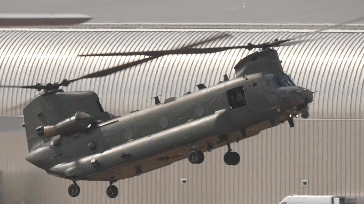 Came for the airshow, stayed for the #bladeslap. The Royal Air Force RAF Chinook Role Demonstration Team 2026 Team put the Chinook helicopter to the test at #FIA2026, transporting cargo and troops with under-slung and internal loads, backed by teamwork and precision from the crew. Watch the talented crew in action.