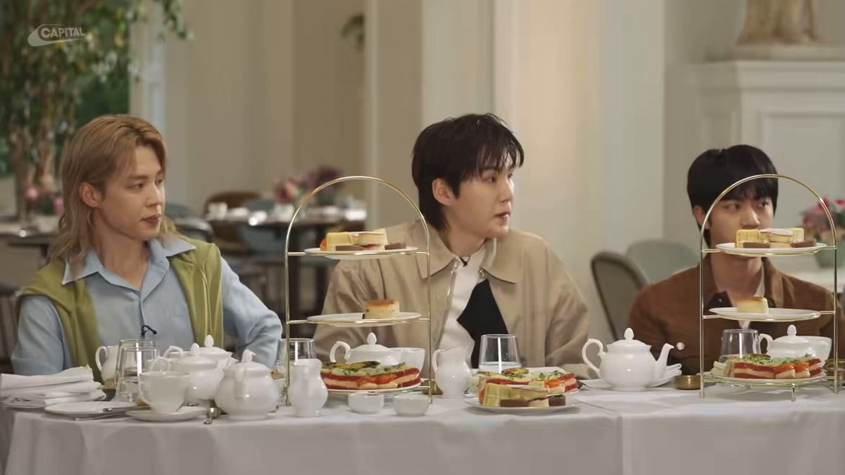 👤 Any favorite foods or things that you love about the UK? What’s your favorite food in the UK? 🐿️ Wow ofcourse tea! 🐹 I heard scones and breakfast tea are famous 🐿️ Fish and chips 🐹 Fish and chip