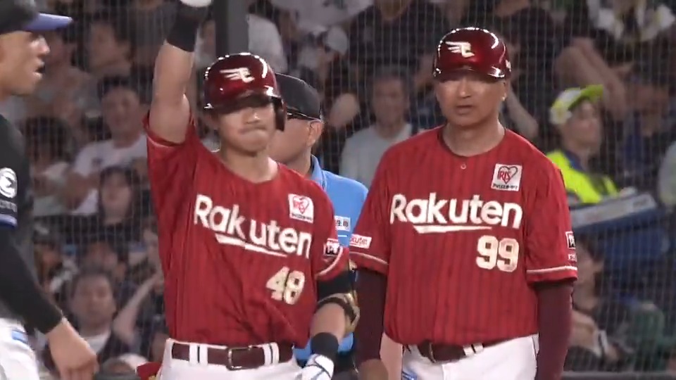 【8回表：M 3-4 E 】 勝ち越し!! 2死から中島選手がスリーベースヒットでチャンスを作ると #平良竜哉 選手がレフトへタイムリーヒットを放つ!! #RakutenEagles #強鷲革新