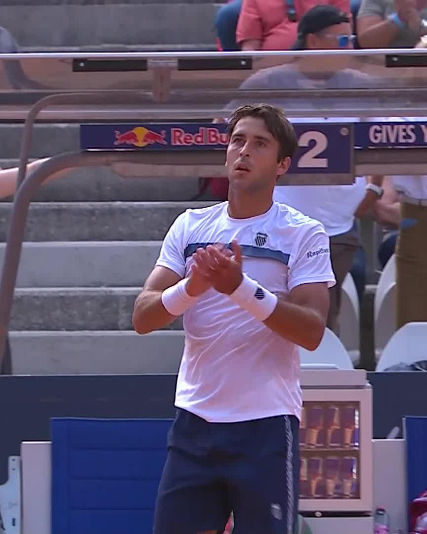The Argentine marches on 🇦🇷 Etcheverry is into his 10th ATP tour semi-final after defeating Buse 6-2 7-5! #GeneraliOpen
