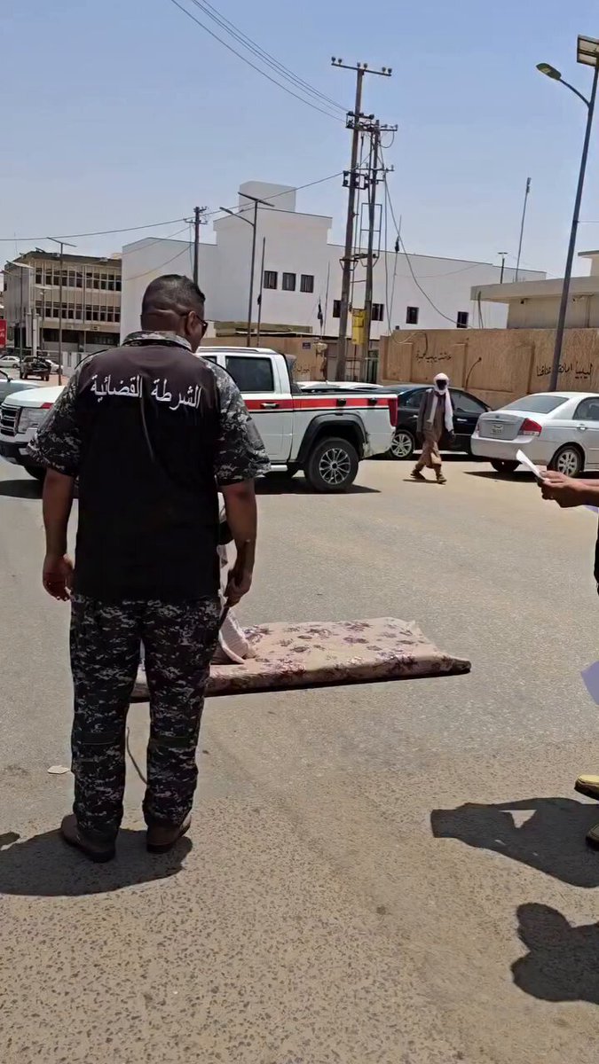 #ليبيا الشرطة القضائية التابعة لقوات خليفة حفتر تنفذ "حد الجلد" على "زانية" في مدينة سبها جنوب ليبيا