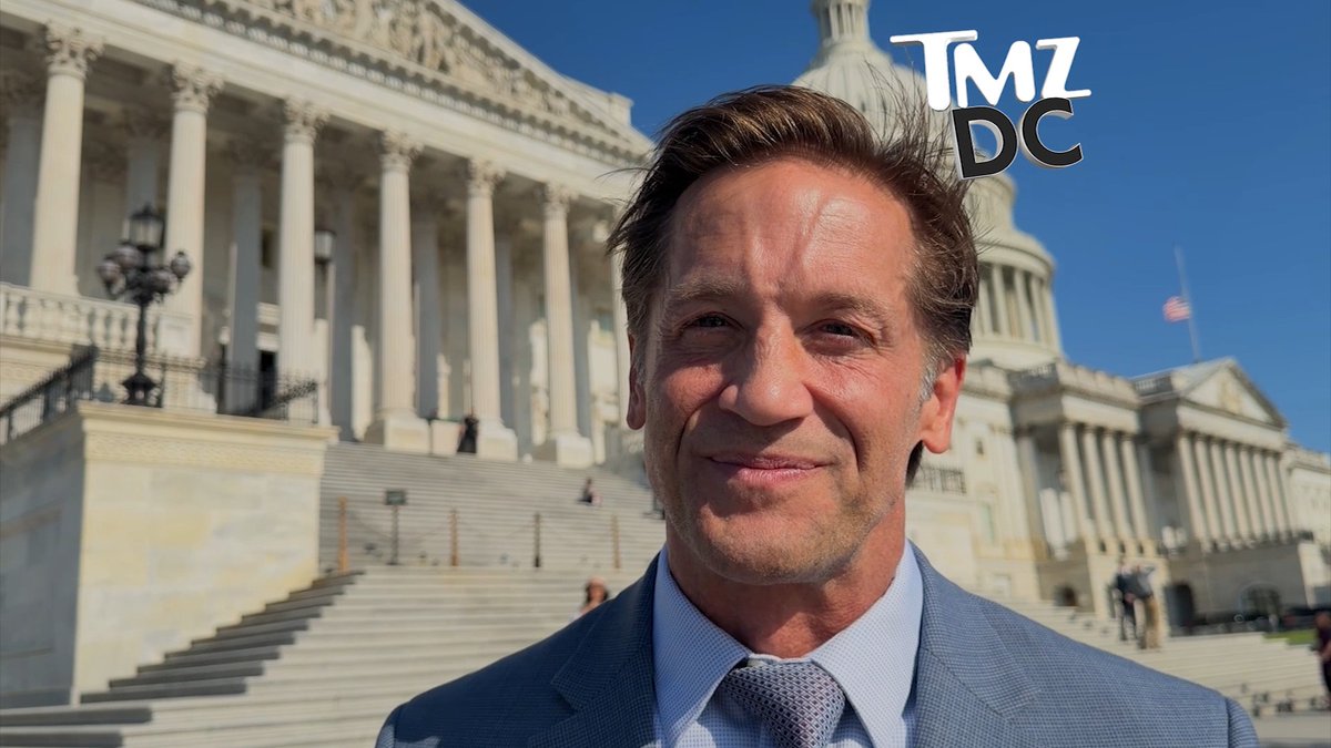 👀 Rep. Rich McCormick says GOP interns can hook up with Democrats.