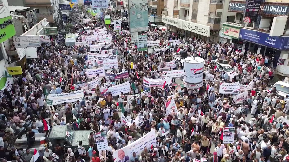 رسالة من تعز.. تأكيد شعبي على استعادة الدولة وإشادة بدور المملكة في دعم اليمن