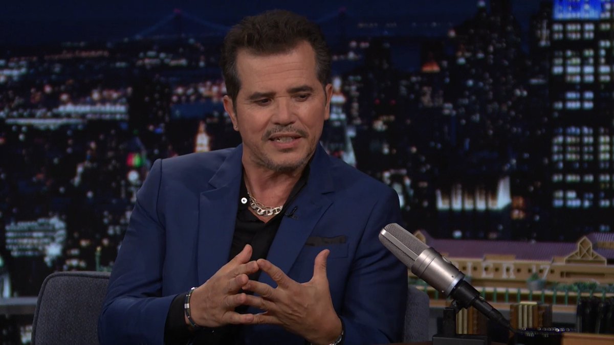 .John Leguizamo explains that less than 5% of children’s picture books are about Latin children, which is what prompted him to write Kiki and the Can to break that statistic ❤️ #FallonTonight