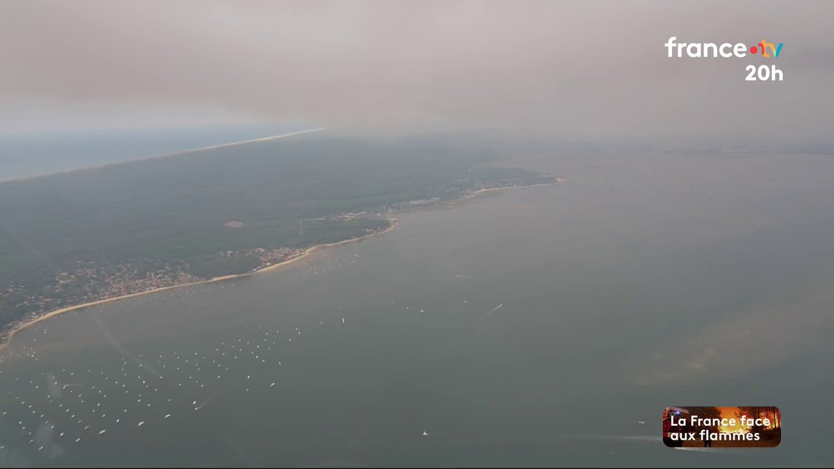🔴⚡ Gironde : au nord du bassin d'Arcachon, 3.400 hectares ont brûlé, plus de 20 000 personnes ont été évacuées. Le feu est contenu, mais pas encore stabilisé. Regardez le brasier et les fumées intenses vus du ciel. #JT20h