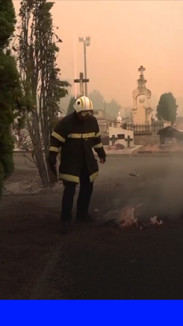 Incendie en Gironde: le cimetière de Lège-Cap-Ferret atteint par les flammes