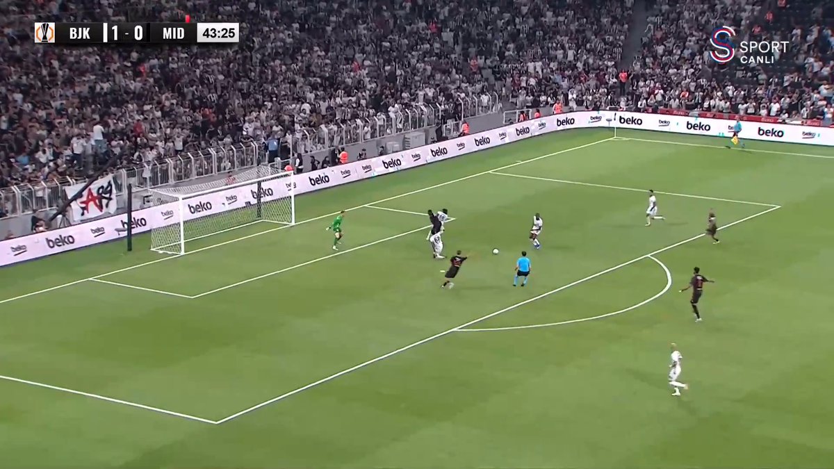 Amir Murillo'dan kritik müdahele! 🧱