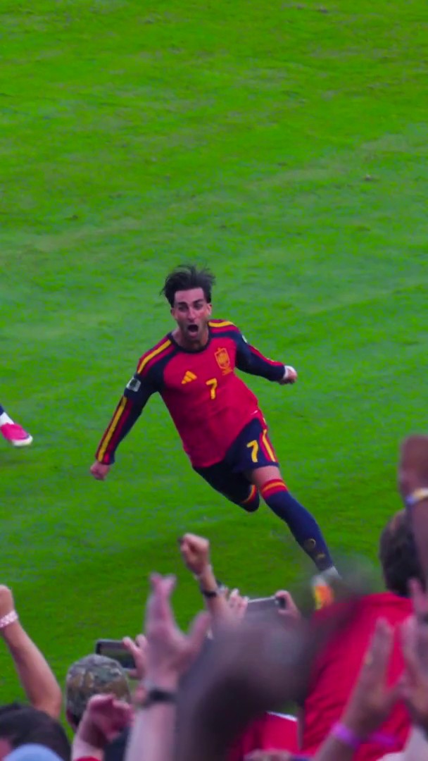 🎬🇪🇸 لقطات سينمائية لم تُشاهد من قبل! هدف فيران توريس الذي حسم اللقب لإسبانيا... 🏆 #كأس_العالم2026
