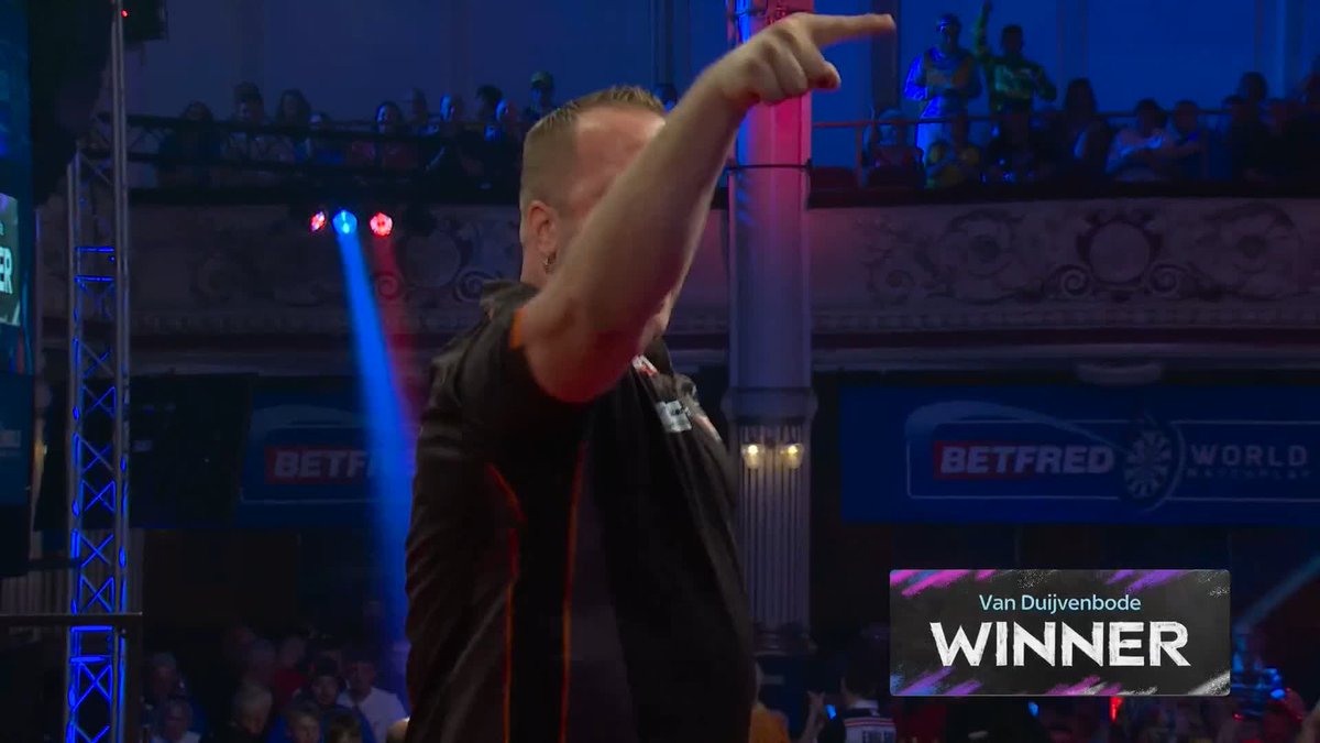 DIRK FENDS OFF ANDERSON FIGHTBACK! Huge win for Dirk van Duijvenbode! The Dutchman moves through to his first World Matchplay semi-final after defying a brilliant comeback from Gary Anderson! 📺 #MatchplayDarts