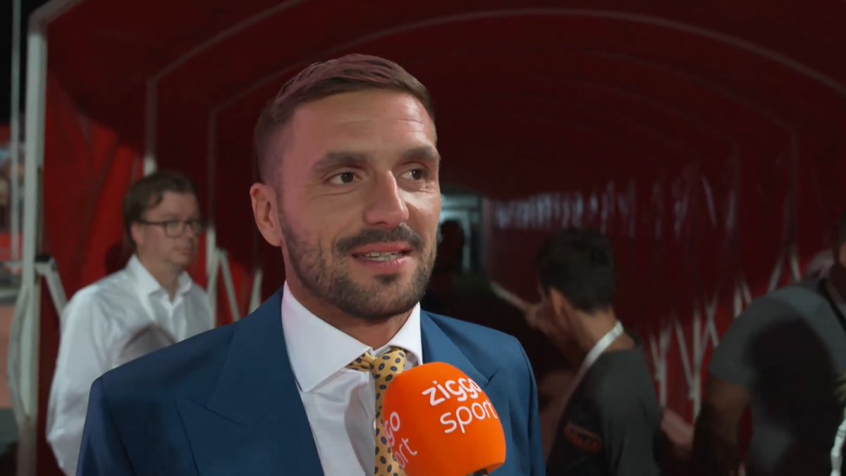 Uit het oog, maar niet uit het hart: Dušan Tadić ❤️ #ZiggoSport #UECL #VOJAJA