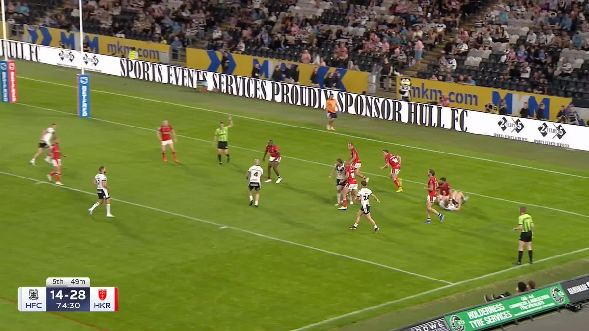 An unbelievable team try! 😮💨 Could the comeback be on for Hull FC? 😯