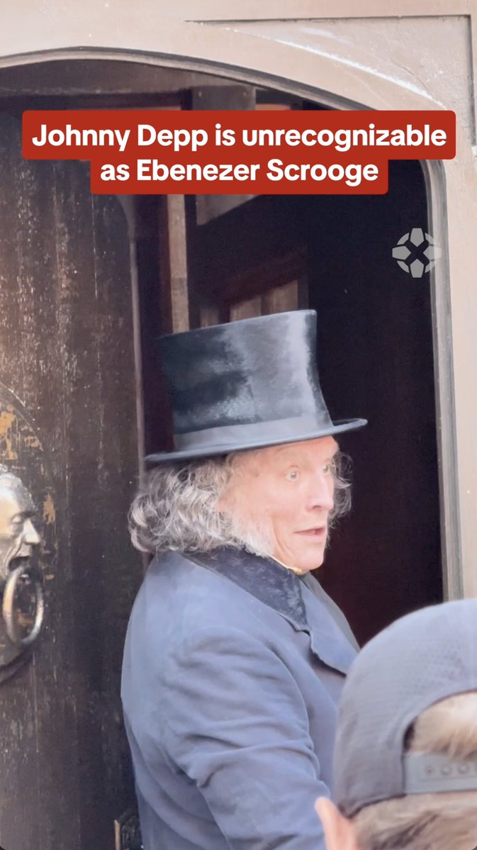 Johnny Depp makes an appearance as Ebenezer Scrooge for his upcoming Christmas Carol film at #sdcc