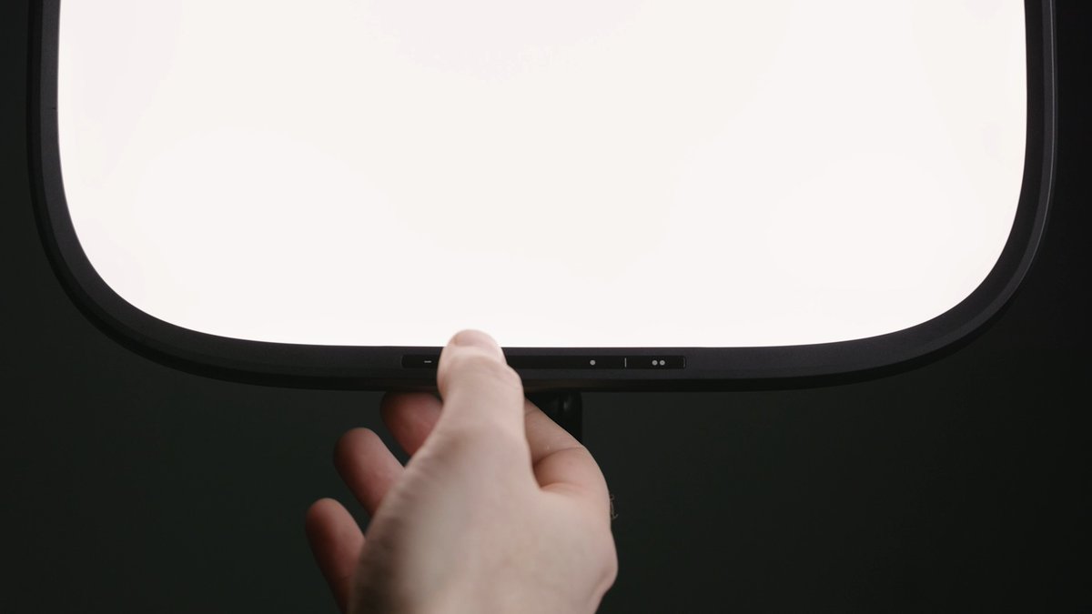 Control Key Light Air MK.2 with onboard touch controls, in the app, from your computer, or from Stream Deck. Dial it in your way: