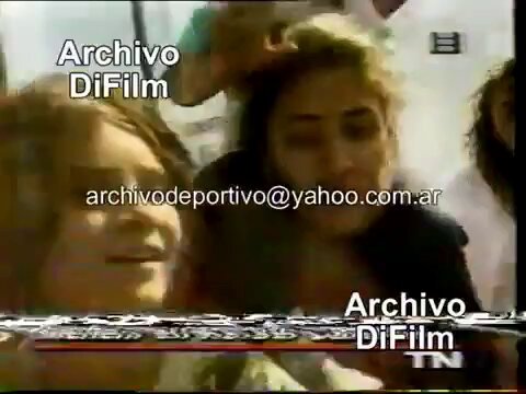El día que el presidente Carlos Menem sufrió la discriminación en carne propia, se lo tomó en broma y dió una buena respuesta.
