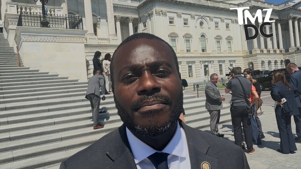 Rep. Gabe Amo mocks Elon Musk's plan for A.I. "Odyssey." 🎥: CHARLIE COTTON